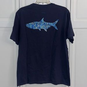 Vineyard Vines men’s Florida shark short sleeve t- shirt. Size medium.